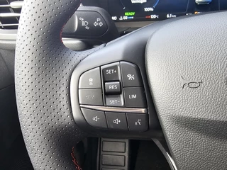 Ford Kuga Ford Kuga 2.5 PHEV ST-Line X  | Panoramadak | Winter Pack | Wegklapbare trekhaak | 19 inch lichtmetalen velgen | Technology Pack | Agate Black - afbeelding nr 17