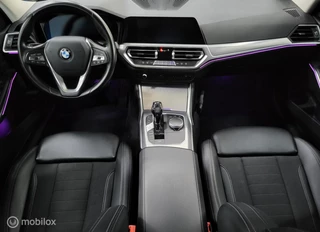 BMW 3 Serie BMW 3-serie 320i Executive Edition Aut./Digitaal dash/Nap! - afbeelding nr 2