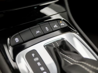 Opel Astra Opel Astra Sports Tourer 1.4 Innovation 150Pk Automaat (APPLE CARPLAY, GROOT NAVI, CLIMATE, CAMERA, LEDER, SPORTSTOELEN, ADAPTIVE CRUISE, PARKEERSENSOREN, LANE ASSIST, NIEUWE APK, NIEUWSTAAT) - afbeelding nr 27