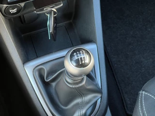 Renault Clio Renault Clio 1.2 TCe Limited | Volledig Onderhouden | Navigatie | Cruise Control | Climate Control | Stoelverwarming | Parkeersens - afbeelding nr 15