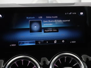 Mercedes-Benz B-Klasse Mercedes-Benz B-klasse 180 Business Solution Luxury | Leder |  Stoelverwarming | Carplay | Sfeerverlichting | Camera | Widescreen | Full LED | Navigatie - afbeelding nr 22