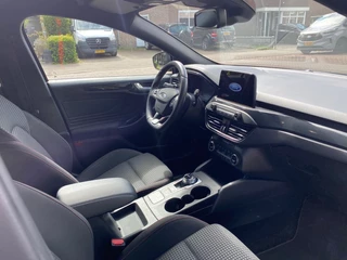 Ford Focus Ford Focus WAGON 1.5 ECOBLUE TITANIUM AUT. / CARPLAY / NAVI / TREKHAAK - afbeelding nr 2