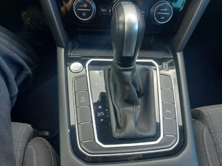 Volkswagen Passat Volkswagen Passat Variant 1.5 TSI Comfort Business Automaat, airco,cruise,wegklapbare trekhaak,navigatie,parkeersensoren, - afbeelding nr 17