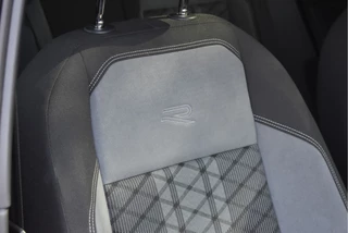 Volkswagen Polo | Nieuwstaat | Open dak | Virtual cockpit | Camera | Keyless | Carplay | Stoelverw | IQ Light - afbeelding nr 40