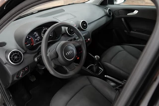 Audi A1 Sportback Audi A1 Sportback 1.0 TFSI | AIRCO | PDC | 17