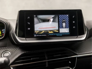 Peugeot e-208 Peugeot e-208 EV Allure Sport 50 kWh Automaat (APPLE CARPLAY, GROOT NAVI, 360 CAMERA, KEYLESS, SPORTSTOELEN, GETINT GLAS, LM VELGEN, LED KOPLAMPEN, NIEUWSTAAT) - afbeelding nr 17