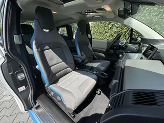 BMW i3 BMW i3 120Ah 42 kWh, PANO, NAVI, CRUISE, LED, ECC-AIRCO, CAMERA, STOELVERWARMING, LICHTMETAAL 18