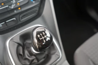 Ford Grand C-Max Ford Grand C-Max 1.0 Ecoboost 125pk Titanium 7pers - Tectonic Silver - Nav/Clima/Cruise - afbeelding nr 29