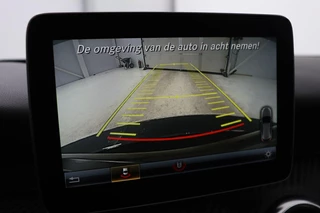 Mercedes-Benz A-Klasse Mercedes-Benz A-klasse 160 AMG Night | Panoramadak | Camera | Full LED |  Navigatie | Trekhaak | Cruise control | Park Assist | Airco | Half leder | Sportstoelen - afbeelding nr 10