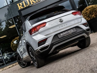 Volkswagen T-Roc Volkswagen T-Roc 1.5 TSI R-Line|PANO|19''|ACC|NAV|CARPLAY - afbeelding nr 15