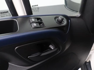 Iveco Daily Iveco Daily 35S14 Hi-Matic Automaat L2H1 Dubbele Cabine | 6-Persoons | Navigatie | 3500Kg Trekhaak - afbeelding nr 8