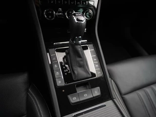 Škoda Superb Skoda Superb Combi 1.4 TSI iV 218pk Laurin & Klement | Leder | Travel Assist | 360 Camera | Stoelventilatie - afbeelding nr 8