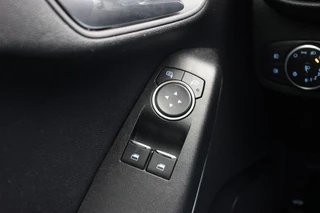 Ford Fiesta Ford Fiesta 1.5 TDCi Titanium - Carplay, Navi, Trekhaak - afbeelding nr 21