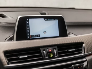 BMW X2 Automaat (NAVIGATIE, M PAKKET, CLIMATE, STOELVERWARMING, LEDEREN SPORTSTOELEN, CAMERA, GETINT GLAS, SFEERVERLICHTING, NIEUWSTAAT) - afbeelding nr 8