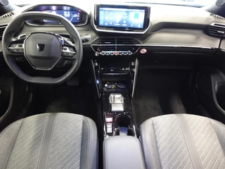 Peugeot 2008 Peugeot 2008 1.2 PureTech 130pk Automaat Allure | Navigatie | Apple Carplay/Android | Auto 360 camera | Parkeersensoren | Blind Spot Assist | Adaptive Cruise Control | Stoelverwarming | Getinte ramen | Climate Control - afbeelding nr 41