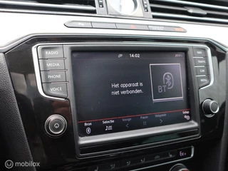 Volkswagen Passat Volkswagen Passat 1.4 TSI GTE Pano LED Trekhaak CarPlay - afbeelding nr 28