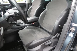 Škoda Kodiaq LED, PDC , Navi, Cruisecontrol, Stoelverwarming , Carplay, Trekhaak . Achteruitrijcamera ,Canton Audio ,LMV,  etc - afbeelding nr 19