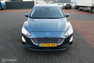 Ford Focus Ford Focus Wagon 1.0 EcoBoost 125 PK Titanium Business, Trekhaak, Stoel-stuurverwarming, 18 Inch LMV, Donker glas, Pdc voor + achter, Navi, App connect, Cruise, Clima - afbeelding nr 16