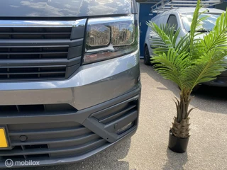Volkswagen Crafter Volkswagen Crafter Bestel  35 2.0 TDI L3H2 Highline 47.DKM AIRCO CRUISE CAR PLAY PDC TREKHAAK - afbeelding nr 24