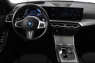 BMW 3 Serie BMW 3-serie 320e M Sport | Head-Up | Stoel & stuurverwarming |  Adaptive cruise | Sportstoelen | Adaptief LED | Sfeerverlichting | Camera | Carplay | Leder/Alcantara - afbeelding nr 3