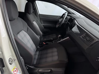 Volkswagen Polo Volkswagen Polo 2.0 TSI GTI 207PK PANO IQ LED/GRILL CAMERA STOELVERW ADAP.CRUIS ZWARTE.HEMEL 18'' LMV BEATS AUDIO 