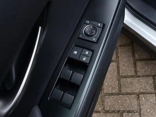 Lexus UX - afbeelding nr 35