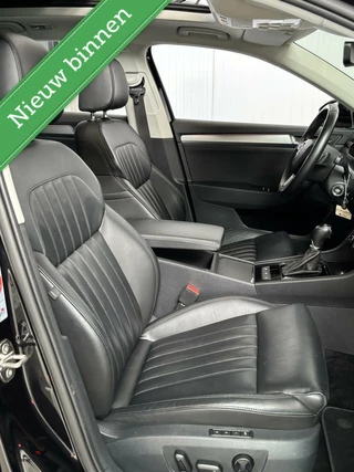 Škoda Superb Skoda Superb Combi 2.0 TDI 150 pk DSG Style Buss. | Navi | Pano | ACC | LED | Leder | Canton | 19