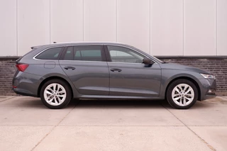 Škoda Octavia Škoda Octavia Combi 1.5 e-TSI Business Edition Plus | Trekhaak | Head-Up | Carplay | LED | Sfeerverl. | Camera | Memory - afbeelding nr 17