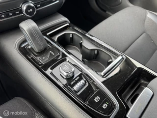 Volvo V60 Volvo V60 2.0 T6 Recharge AWD R-Design / Carplay - afbeelding nr 32