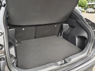 Toyota Yaris Cross Toyota Yaris Cross 1.5 Hybrid 130 Dynamic | Comfort Pack | Sensoren v/a | Stoelverw - afbeelding nr 33