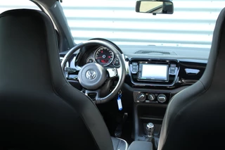 Volkswagen up! Volkswagen up! 1.0 75pk high up! NL-Auto NAP Panoramadak Fender Airco Carplay Stoelverwarming CPV El. Ramen - afbeelding nr 22