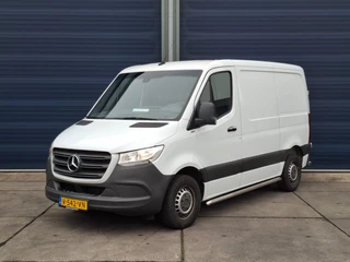 Mercedes-Benz Sprinter Mercedes-Benz Sprinter 211 2.2 CDI L1H1 AUTOMAAT / AIRCO / 3 ZITS / N.A.P / TREKHAAK - afbeelding nr 1