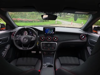 Mercedes-Benz CLA Mercedes-Benz CLA Shooting Brake 180 automaat / 45 AMG Ed. 1 / OrangeArt / LED - afbeelding nr 46