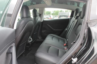 Tesla Model 3 Tesla Model 3 Performance AWD 75 kWh / Autopilot / Panoramadak / Camera / Leder / 20''' Leder / Premium Audio - afbeelding nr 6