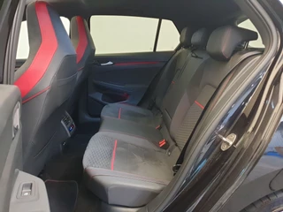 Volkswagen Golf Volkswagen Golf 2.0 TSI GTI CLUBSPORT 300pk Panoramadak, IQ.Light, Camera - afbeelding nr 18