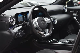 Mercedes-Benz A-Klasse Mercedes-Benz A-klasse 200 AMG Night Pano Multibeam Sfeer Memory - afbeelding nr 11