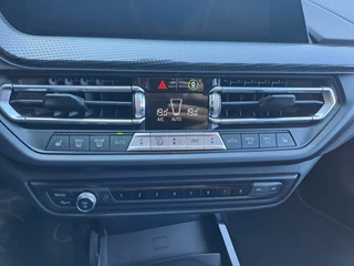 BMW 2 Serie | M-Pakket | Leder | Stoelverw. | Camera | Gr Navi | Sportinterieur | - afbeelding nr 15