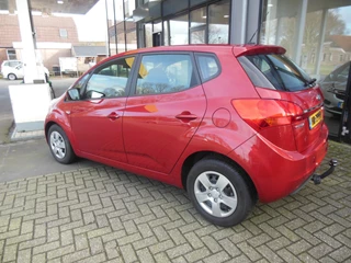 Kia Venga Kia Venga 1.4 CVVT ComfortLine Staat in HOOGEVEEN - afbeelding nr 7