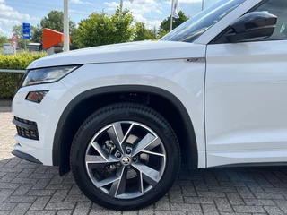 Škoda Kodiaq Škoda Kodiaq 1.5 TSI DSG Sportline Business Navigatie 19 Inch Velgen Canton Audio DAB ACC Elek Stoel + Verwarming Camera Keyless Getint Glas Metallic BTW NL Auto - afbeelding nr 46