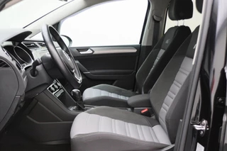 Volkswagen Touran Climate, ACC, Stoelverwarming, Elektrische Achterklep, Trekhaak, 18'' - afbeelding nr 12