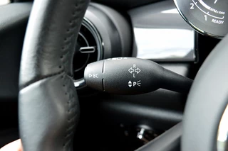 MINI One MINI One Mini 1.5 First Essential Rijklaarprijs-Garantie Navigatie Led Airco 17 Inch Apple carplay - afbeelding nr 28