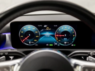 Mercedes-Benz A-Klasse 218Pk Automaat (SCHUIFDAK, APPLE CARPLAY, SFEERVERLICHTING, MEMORY SEATS, CAMERA, BURMESTER, LEDER/ALCANTARA, ADAPTIVE CRUISE, GETINT GLAS, NIEUWSTAT) - afbeelding nr 23