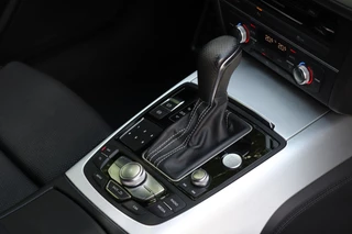 Audi A6 S-Line/Navi Plus/LED/CrC/Ecc/Leder/Elek. klep/18