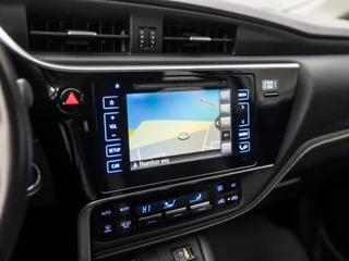 Toyota Auris Automaat (NAVIGATIE, CLIMATE, CAMERA, TREKHAAK, SPORTSTOELEN, CRUISE, PARKEERSENSOREN, KEYLESS, NIEUWE APK, NIEUWSTAAT) - afbeelding nr 8