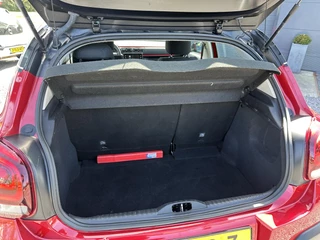 Citroën C3 Citroen C3 1.2 PureTech S&S Shine 2e Eigenaar,Apple Carplay,Cruise,Clima,Trekhaak,Camera,Dealer Onderhouden,N.A.P,110pk,APK tot 03-2026 - afbeelding nr 28