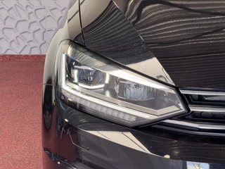 Volkswagen Touran Volkswagen Touran 1.5 TSI 150PK 7P CARPLAY NAVI CAMERA LED ELEK.KLEP VIR.COCKPIT DODE.HOEK DET. STOELVERW KEYLESS 7P 7PERS 10/2024 