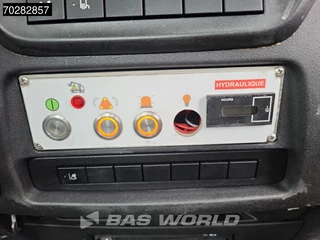 Iveco Daily Iveco Daily 35S14 Hoogwerker Klubb 11meter werkhoogte Navi Airco Cruise Camera Euro6 Hubarbeitsbühne 1Personen Airco Cruise control - afbeelding nr 19
