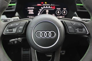 Audi RS3 Audi RS3 Limousine 2.5 TFSI quattro / Verlengd Garantie / Milltek / Keramisch / Panoramadak / Camera / Head-up / B&O / Matrix LED / ACC / Leder - afbeelding nr 33