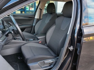 Škoda Octavia 1.4 TSI iV PHEV Business Edition | Origineel NL | Navi | Apple Carplay+Android Auto | Clima | Cruise | Led Koplampen | Pdc V+A | Rijstrook+Licht+Regensensor | 18''lm - afbeelding nr 9