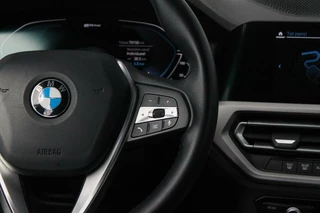 BMW 3 Serie BMW 3-serie Touring 320e Business Edition Plus|PlugInHybride|Camera|PDC|AppleCarPlay|20